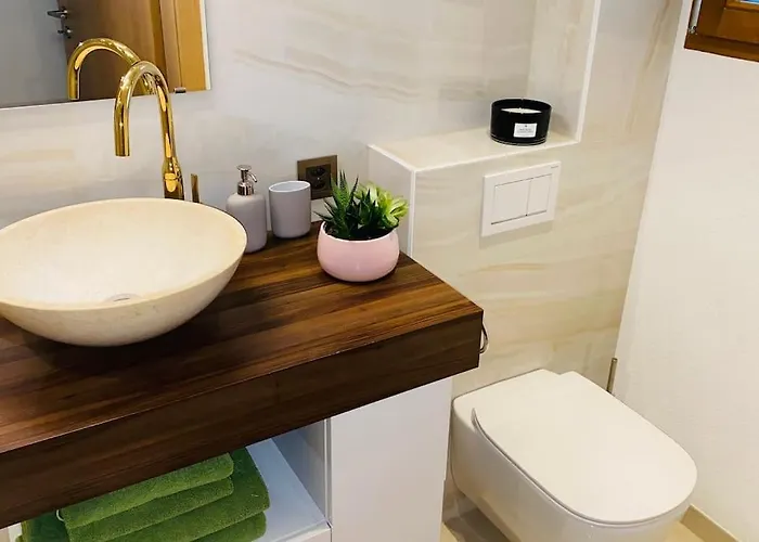 Velvet Eiger Lägenhet