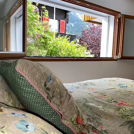 Velvet Eiger Apartment *